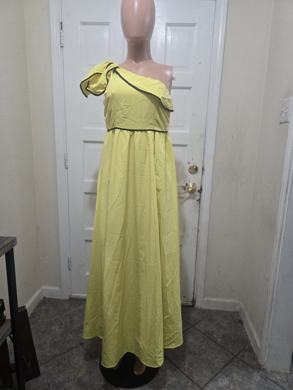 One-Shoulder Lemon Ruffle Maxi Dress - Picture 6 of 10
